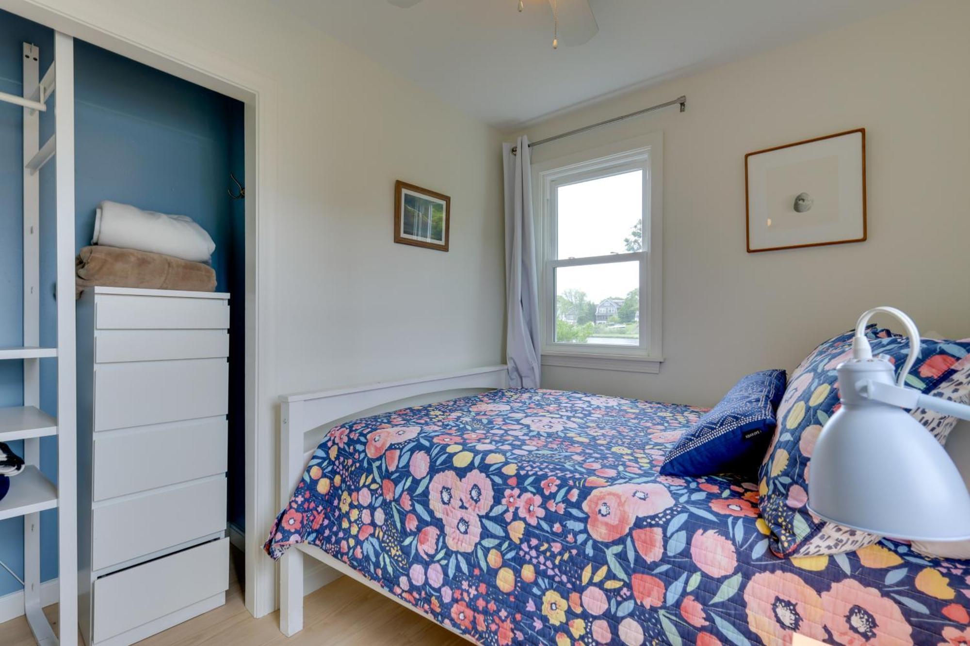 Cozy Narragansett Cottage With Dock And Outdoor Shower Extérieur photo