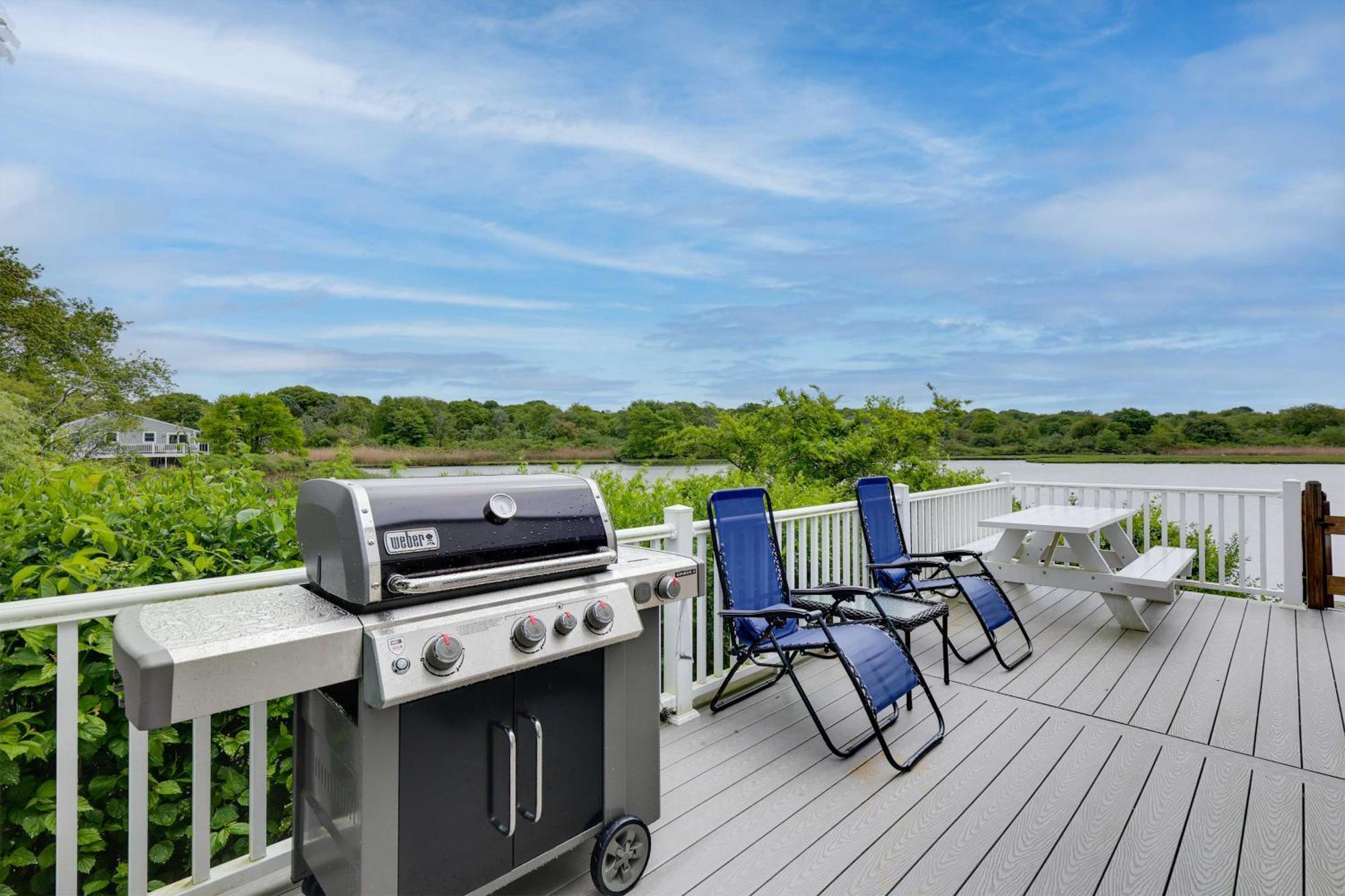Cozy Narragansett Cottage With Dock And Outdoor Shower Extérieur photo