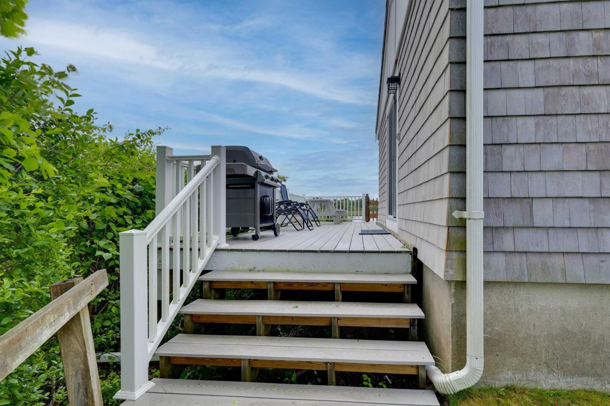 Cozy Narragansett Cottage With Dock And Outdoor Shower Extérieur photo